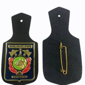 INSIGNE DE CORPS SAPEURS-POMPIERS SUR CUIR : 3.000 CFA